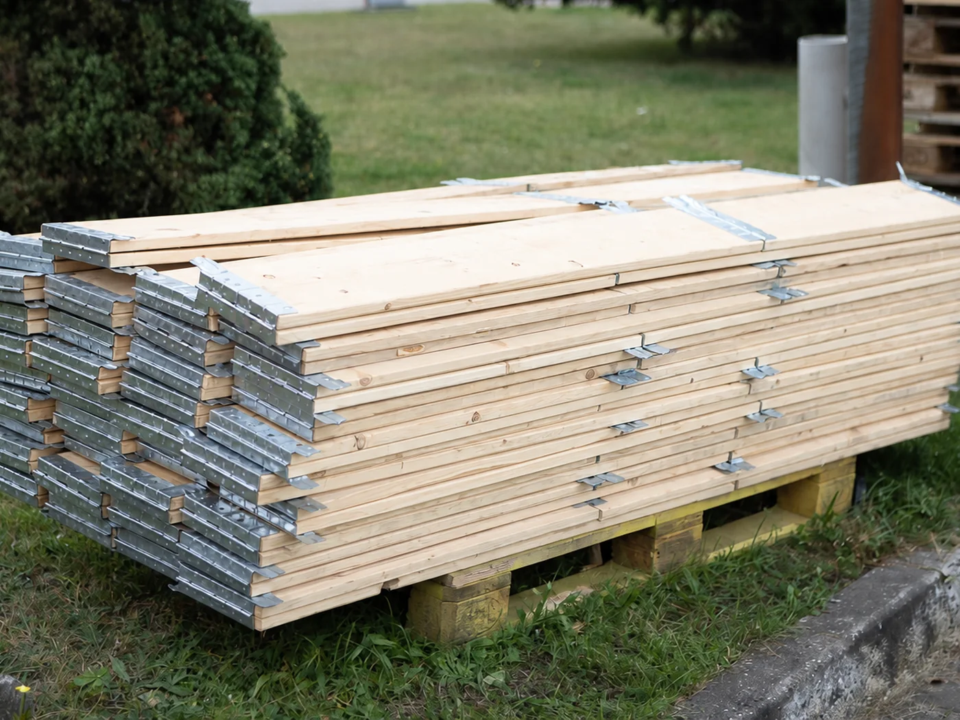 Pallet collars