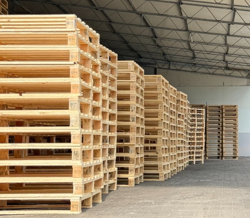 Producent palet drewnianych Bielawa – produkcja i sprzedaż konstrukcji drewnianych